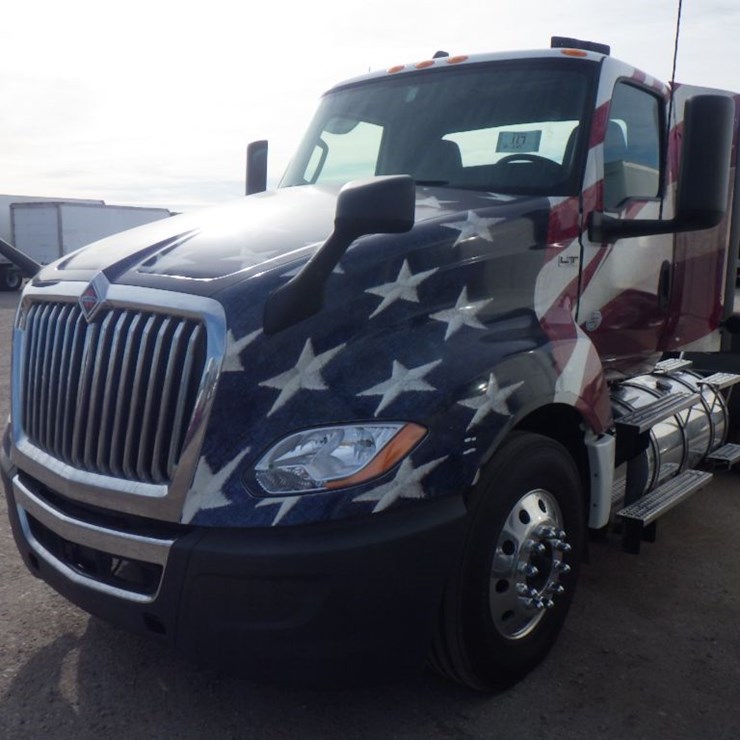 2020 INTERNATIONAL LT