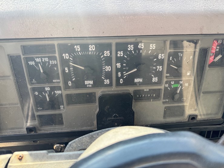 1999-international-4900-image-15