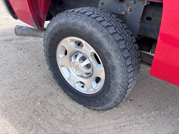 2008-chevrolet-2500-image-9