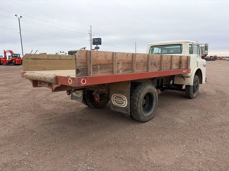 1979-ford-c600-image-3