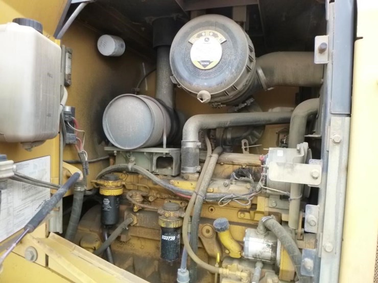 2005-deere-624j-image-31