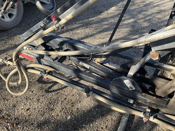 unverferth-65'-3-pt-x-fold-spray-boom-attachment-image-9