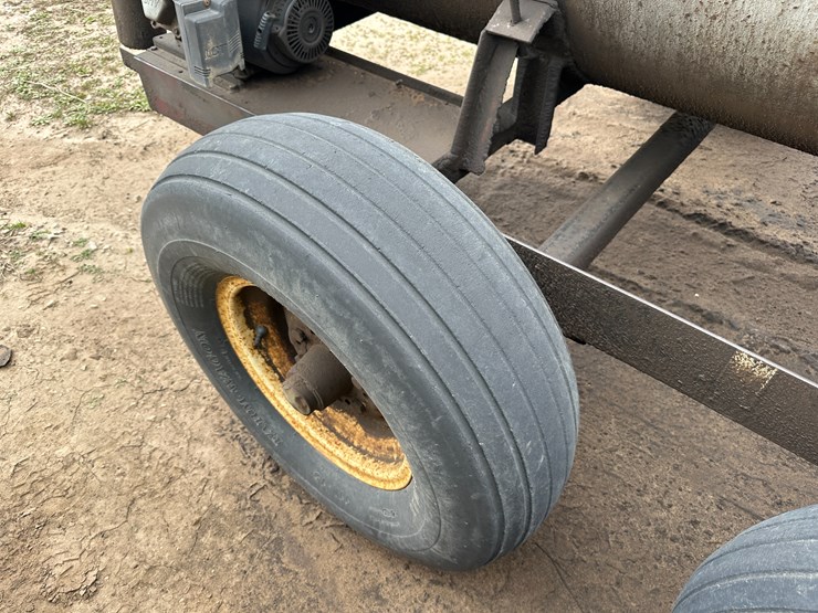 #40122-•-1750gal-fuel-trailer-w/pump-image-12