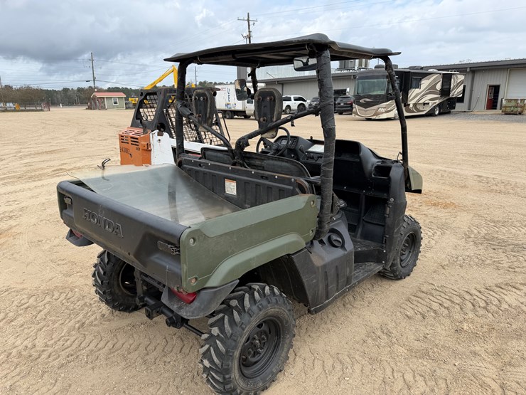 2010-honda-big-red-image-4