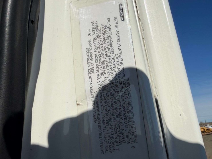 2017-freightliner-cascadia-125-image-63