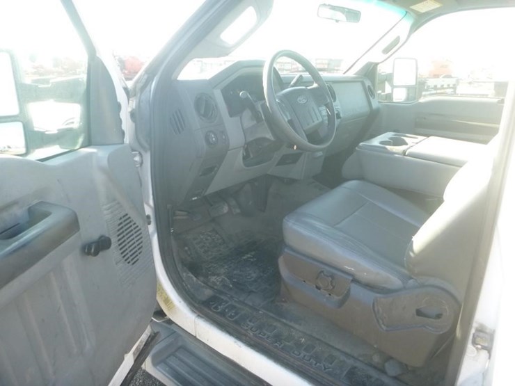 2011-ford-f250-image-8