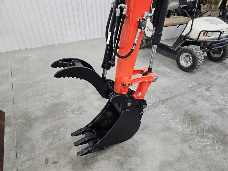 2021-kubota-u35-4-image-24