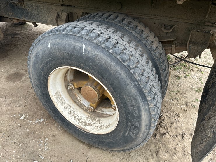 chevrolet-c65-image-6