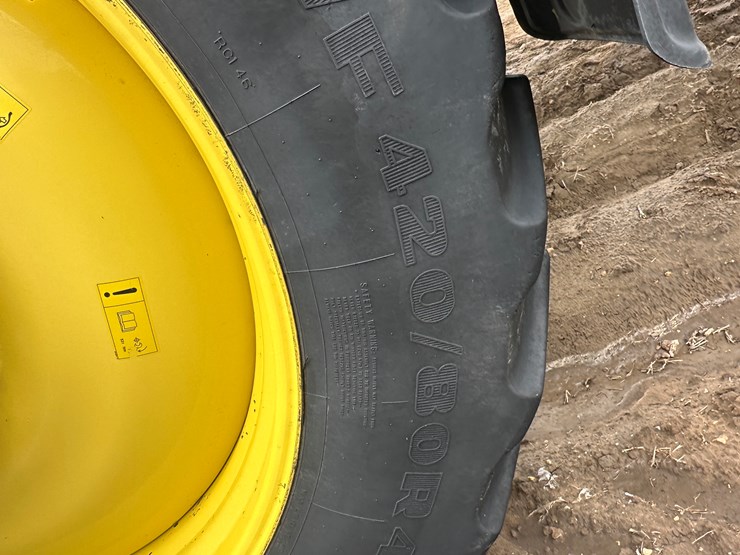 2021-john-deere-r4044-image-8