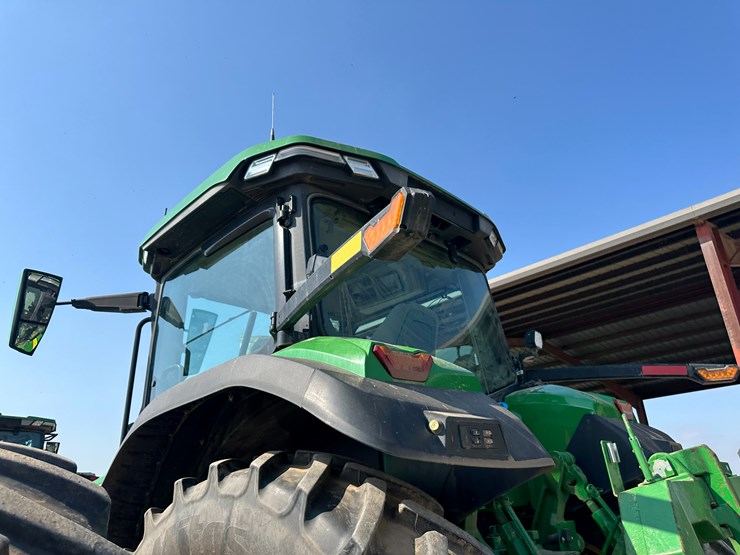 2023-john-deere-8r-250-image-27