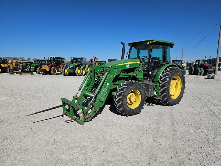 2015-john-deere-6105e-image-1