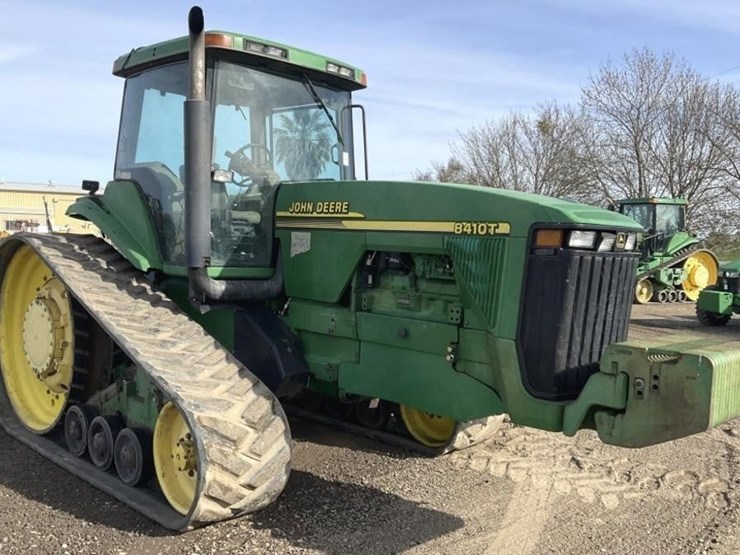 john-deere-8410t-image-1