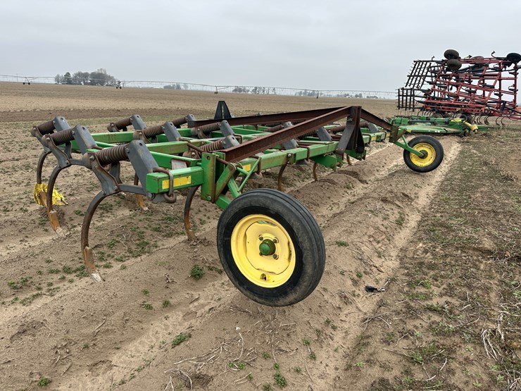 john-deere-20-image-2