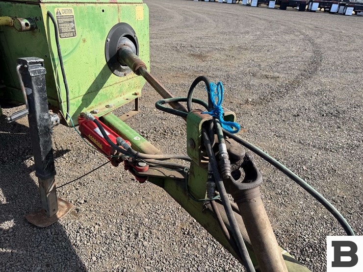 john-deere-466-image-10