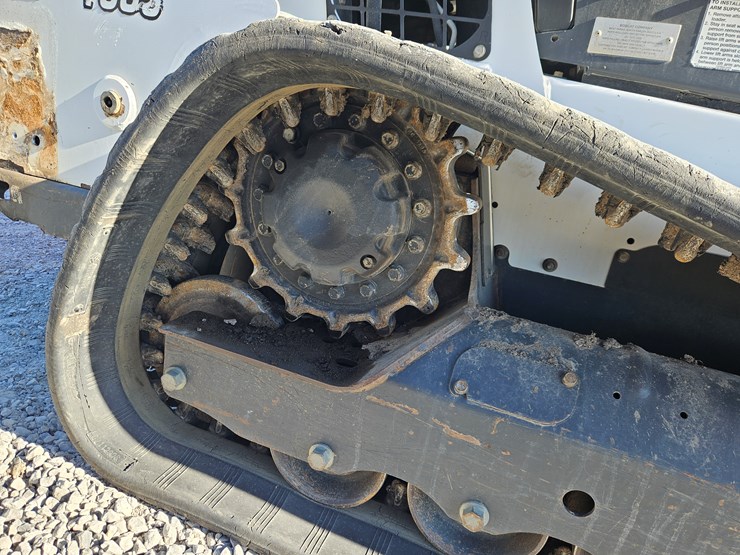 2019-bobcat-t595-image-21