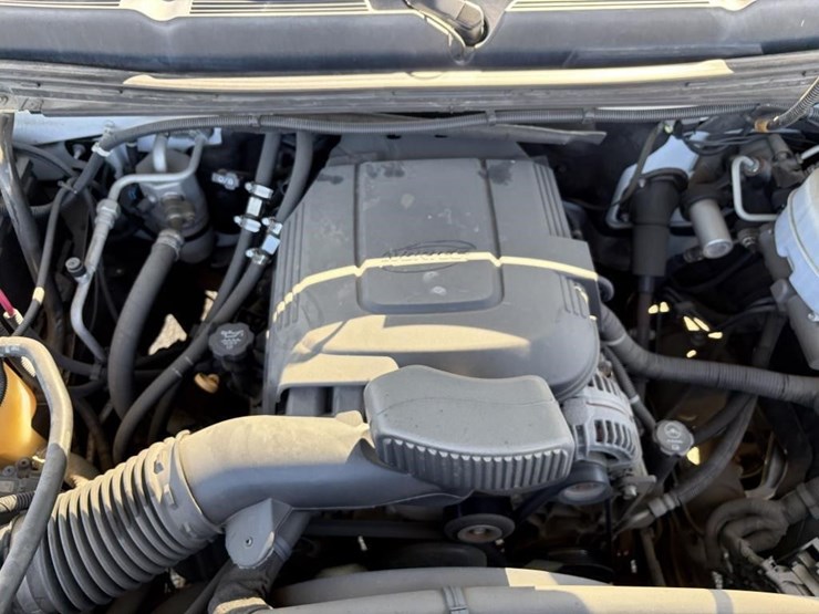 2011-chevrolet-2500-image-17