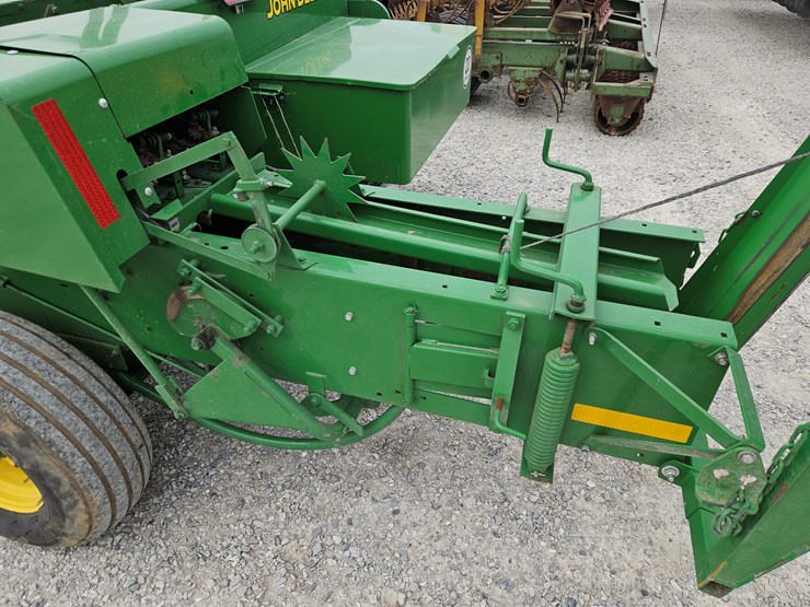 2021-john-deere-348-image-9