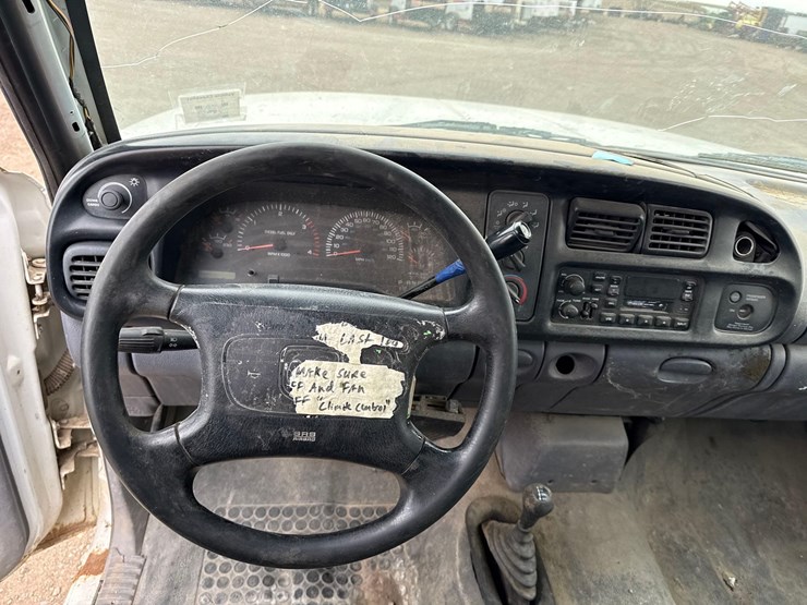 1998-dodge-r3500-chassis-image-16