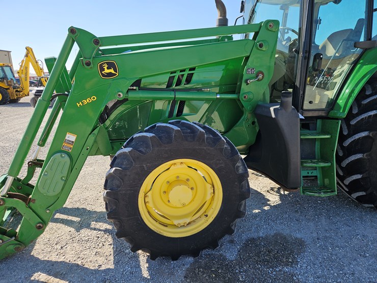 2014-john-deere-6140m-image-22