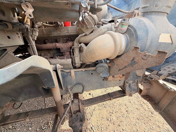 2001-tk-sterling-m5500-chassis-image-15