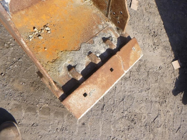 caterpillar-22-image-6