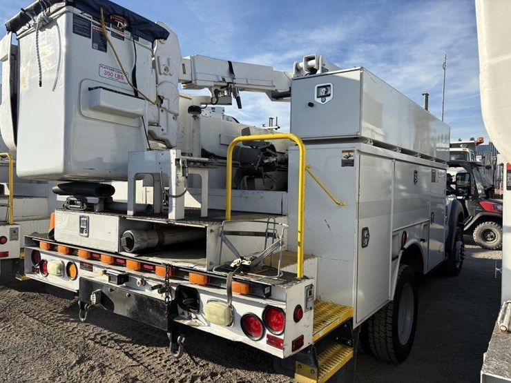 2016-ford-f550-image-3