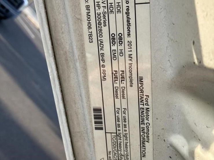 2011-ford-f550-image-8