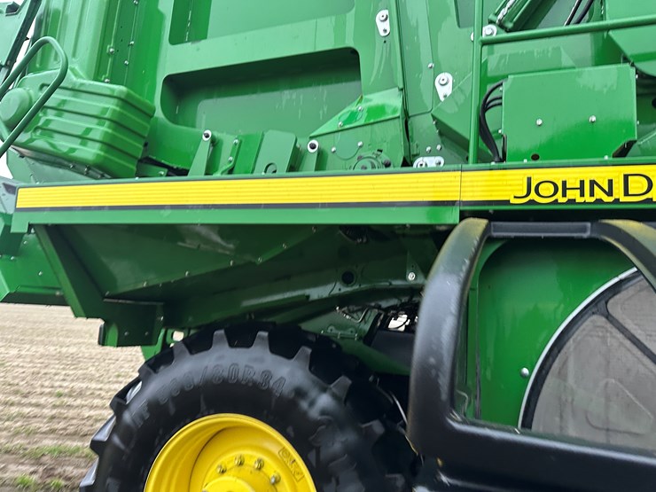 2021-john-deere-cp690-image-78