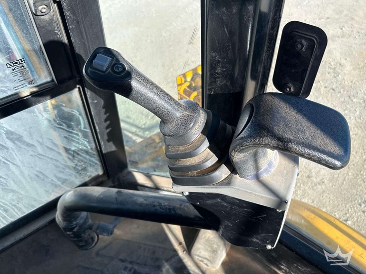 2016-jcb-3cx-image-18