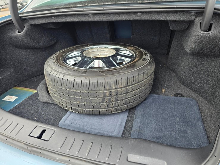 2006-cadillac-gm-superior-coach-6-door-limousine---only-21,567-miles-image-48