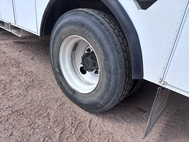 2012-international-4300-image-6