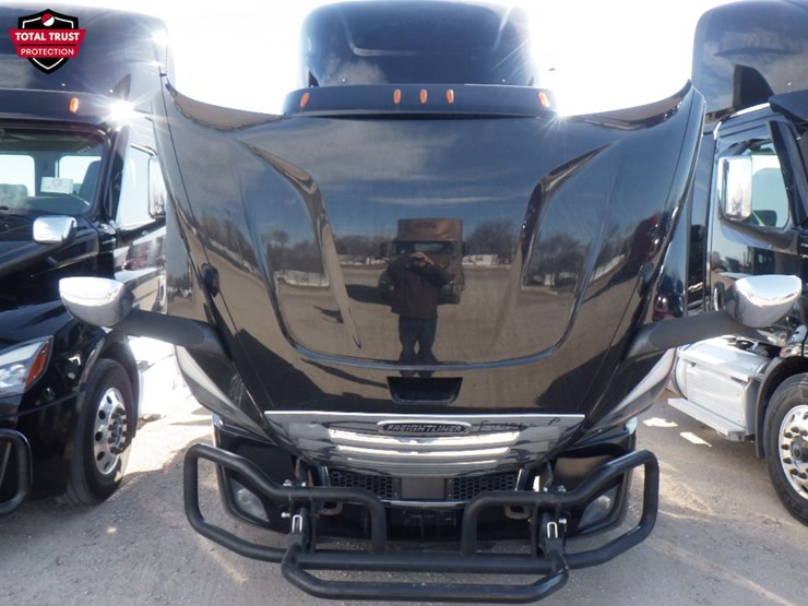 2022-freightliner-cascadia-116-image-20