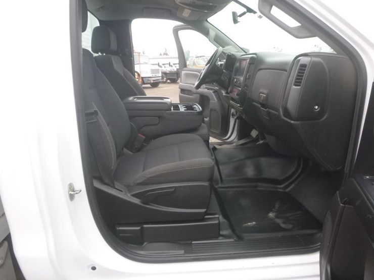 2019-chevrolet-6500-image-10