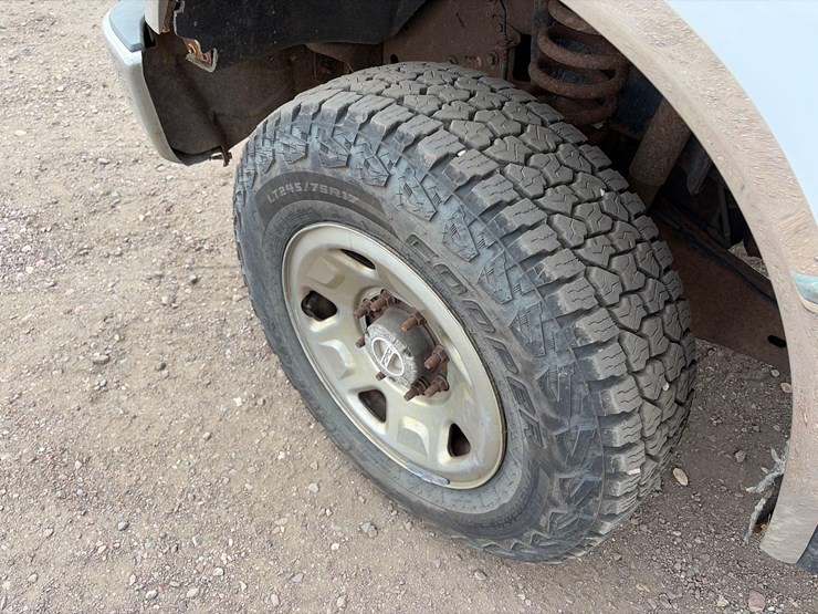 2008-ford-f250-image-25