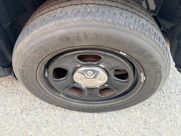 2014-ford-explorer-image-5