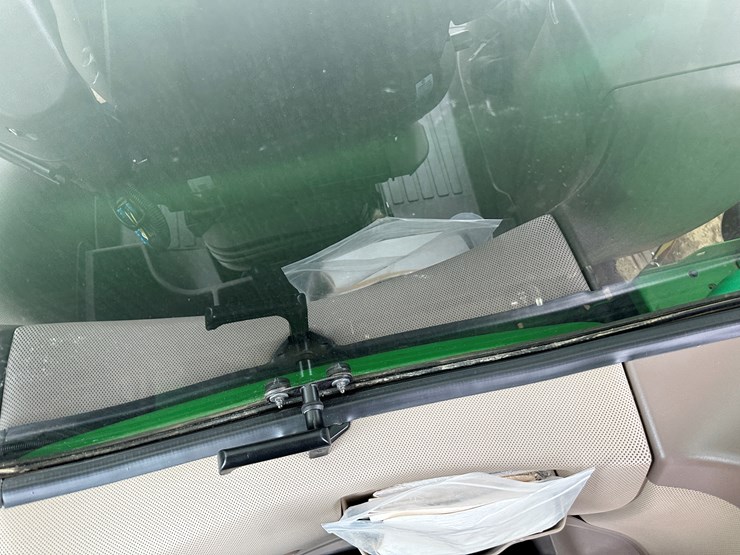 2021-john-deere-r4038-image-102