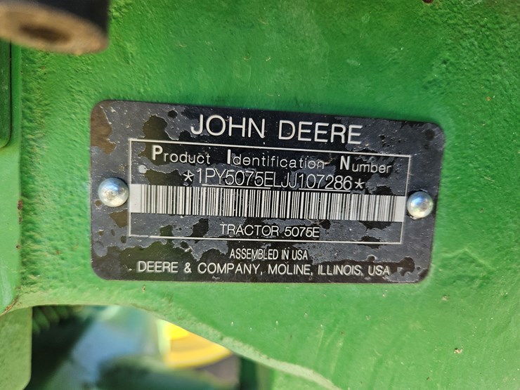 2018-john-deere-5075e-image-9