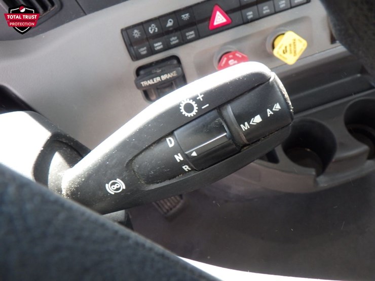 2022-freightliner-cascadia-116-image-16