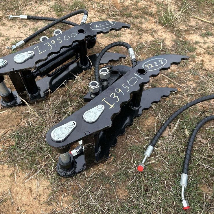 Hydraulic Thumb Clamp Mini Excavator Attachment