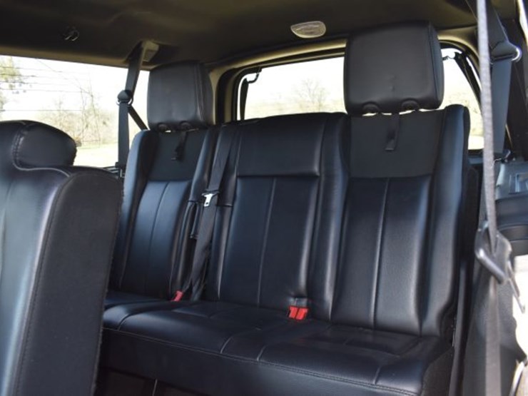 2017-ford-expedition-image-14