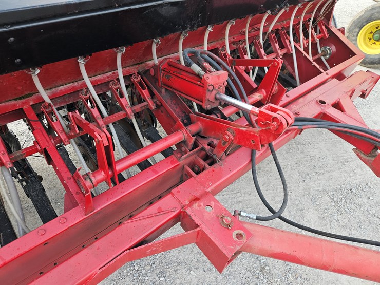 case-ih-5100-image-4