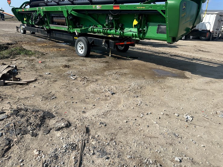 #38801-•-duo-lift-37'-header-trailer-image-4