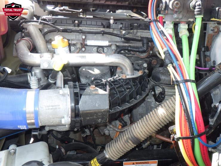 2022-freightliner-cascadia-116-image-19