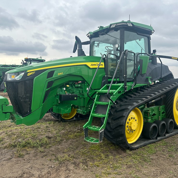 2021 JOHN DEERE 8RT 340