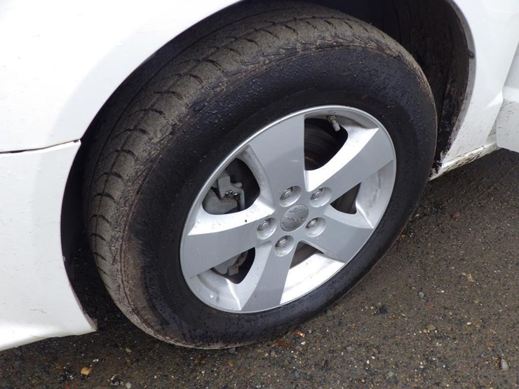 2013-dodge-grand-caravan-image-13