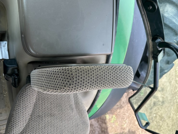 2019-john-deere-8295r-image-59