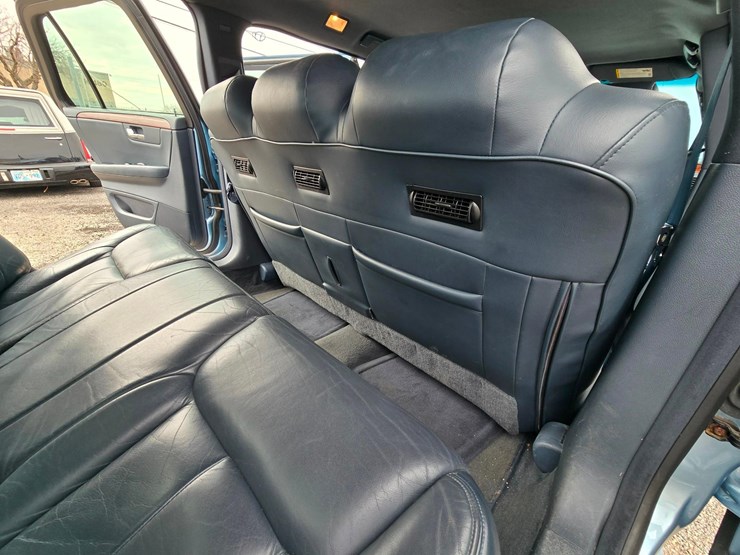 2006-cadillac-superior-6-door-limousine,-ultra-low-20396-miles-image-47