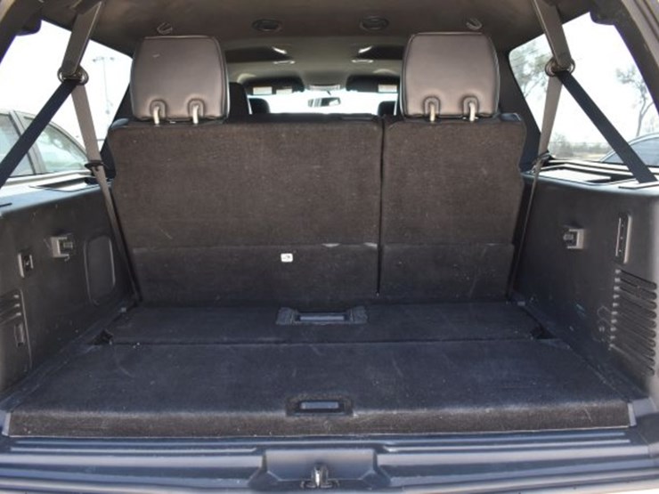 2017-ford-expedition-image-15