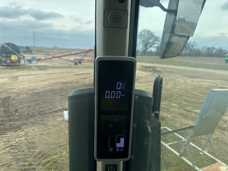 2021-john-deere-8rt-340-image-102