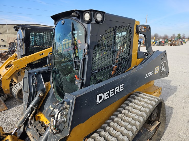 2020-deere-325g-image-13